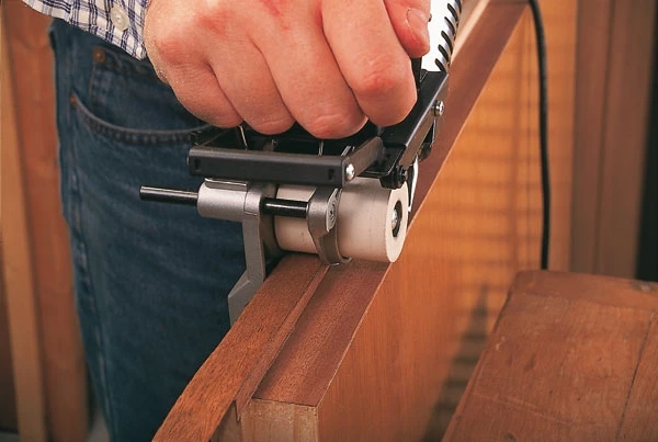 Virutex 5200300 AG98E Plaqueuse De Chants Portable 2 Virutex 5200300 AG98E Plaqueuse De Chants Portable – Image 2