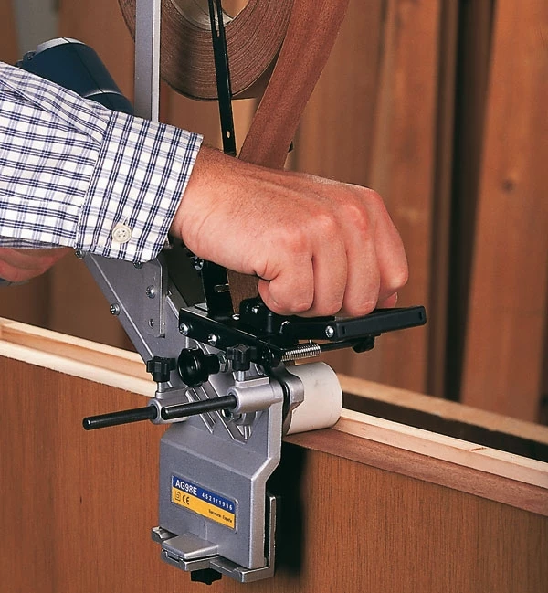 Virutex 5200300 AG98E Plaqueuse De Chants Portable 1 Virutex 5200300 AG98E Plaqueuse De Chants Portable